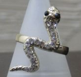 Anel Cobra Dourada com Strass